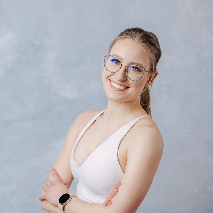 trenerka Kinga w Centrum Gibkiej Mamy